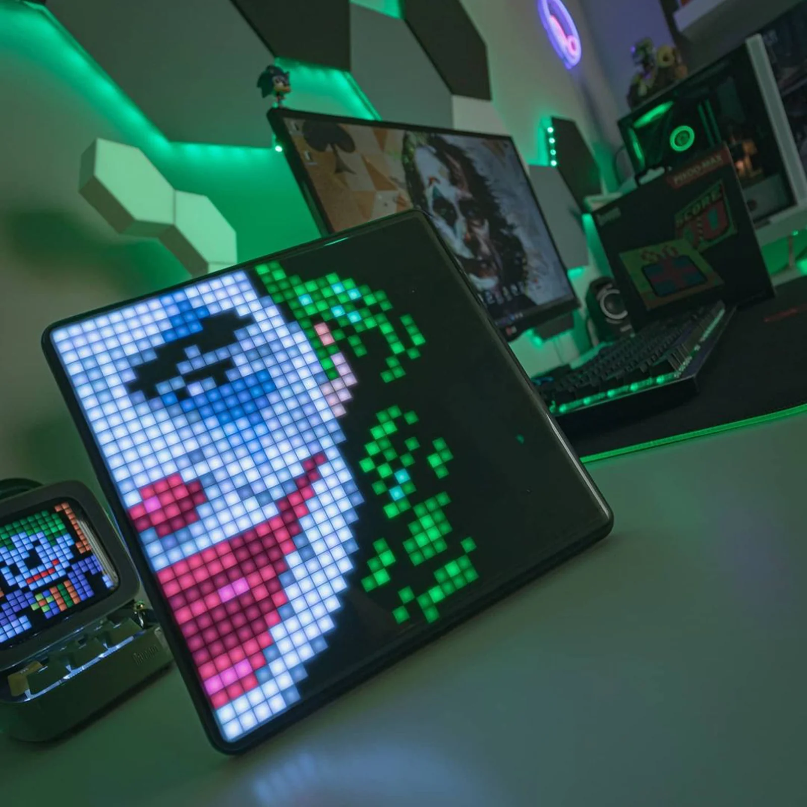 Divoom Pixoo-Max 32x32 Pixel Art LED Display for Room Decor - Image 15